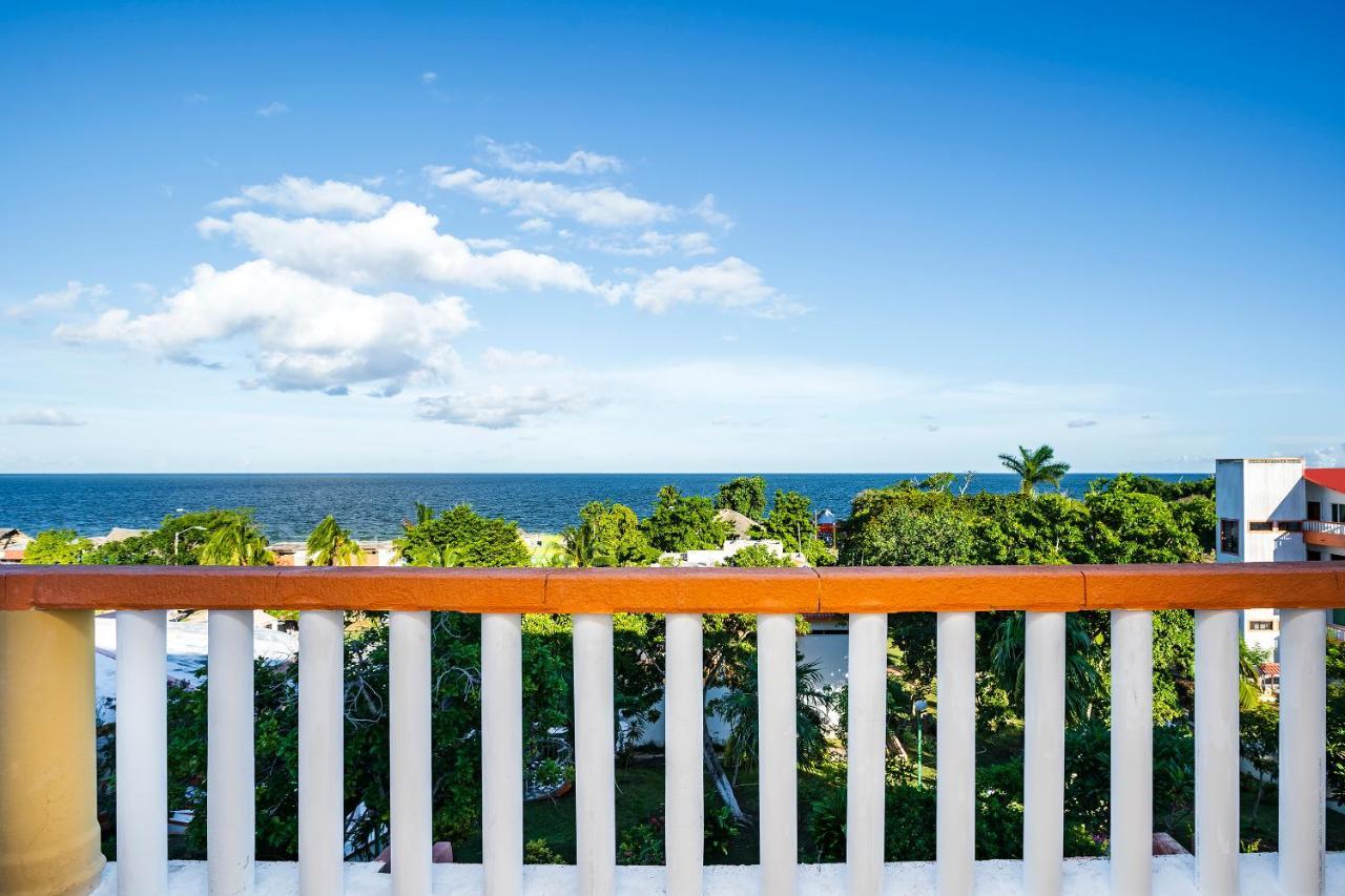 Capital O Oxtankah,Chetumal Bay Otel Calderitas Dış mekan fotoğraf